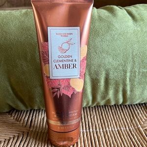 Bath and body works- Body Cream - Golden Clementine and Amber -NWT